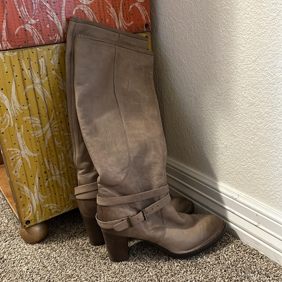 Tan Riding Boots - Picture 2 of 6